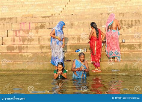 indian girl bathing in open|indian open bath ganga nadi.